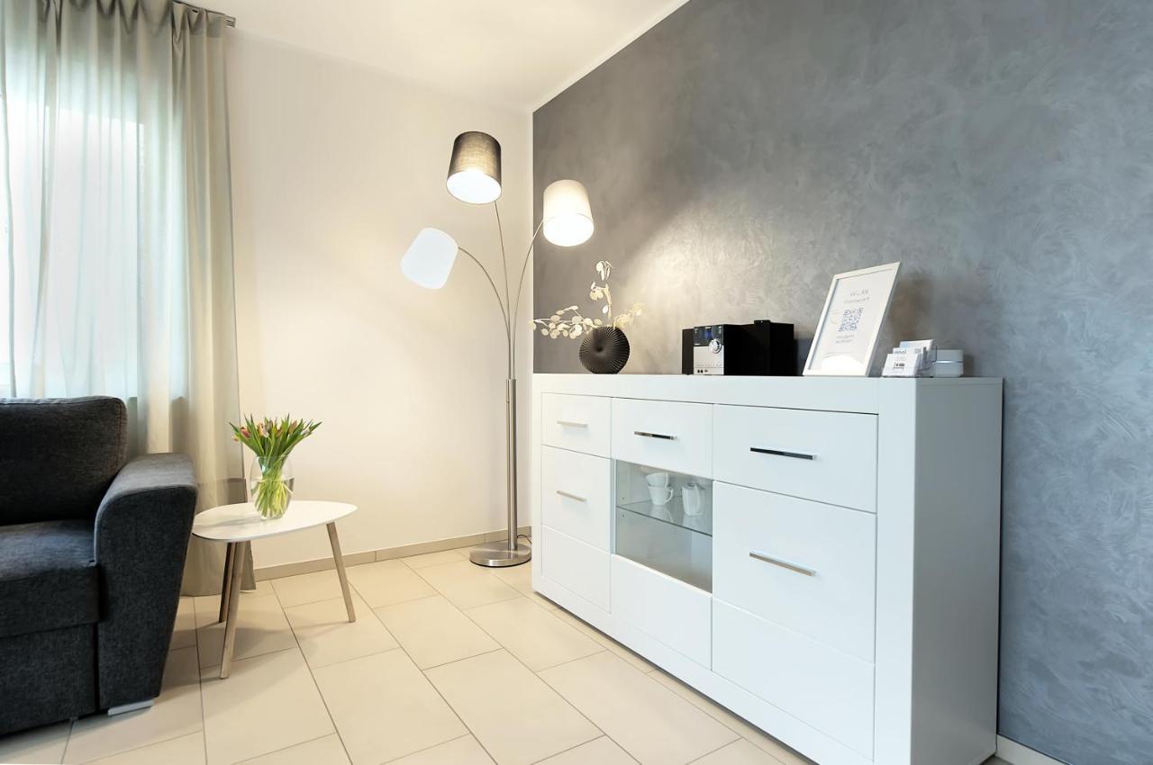 Modern Wohnen I Smart Tv I Terrasse I 2X Parkplatz I 2 Schlafzimmer I 6 Schlafplaetze Bad Oeynhausen Exterior foto